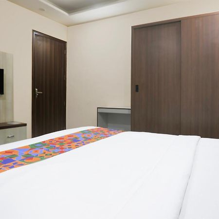 Fabhotel Bliss Premium Gurgaon Extérieur photo