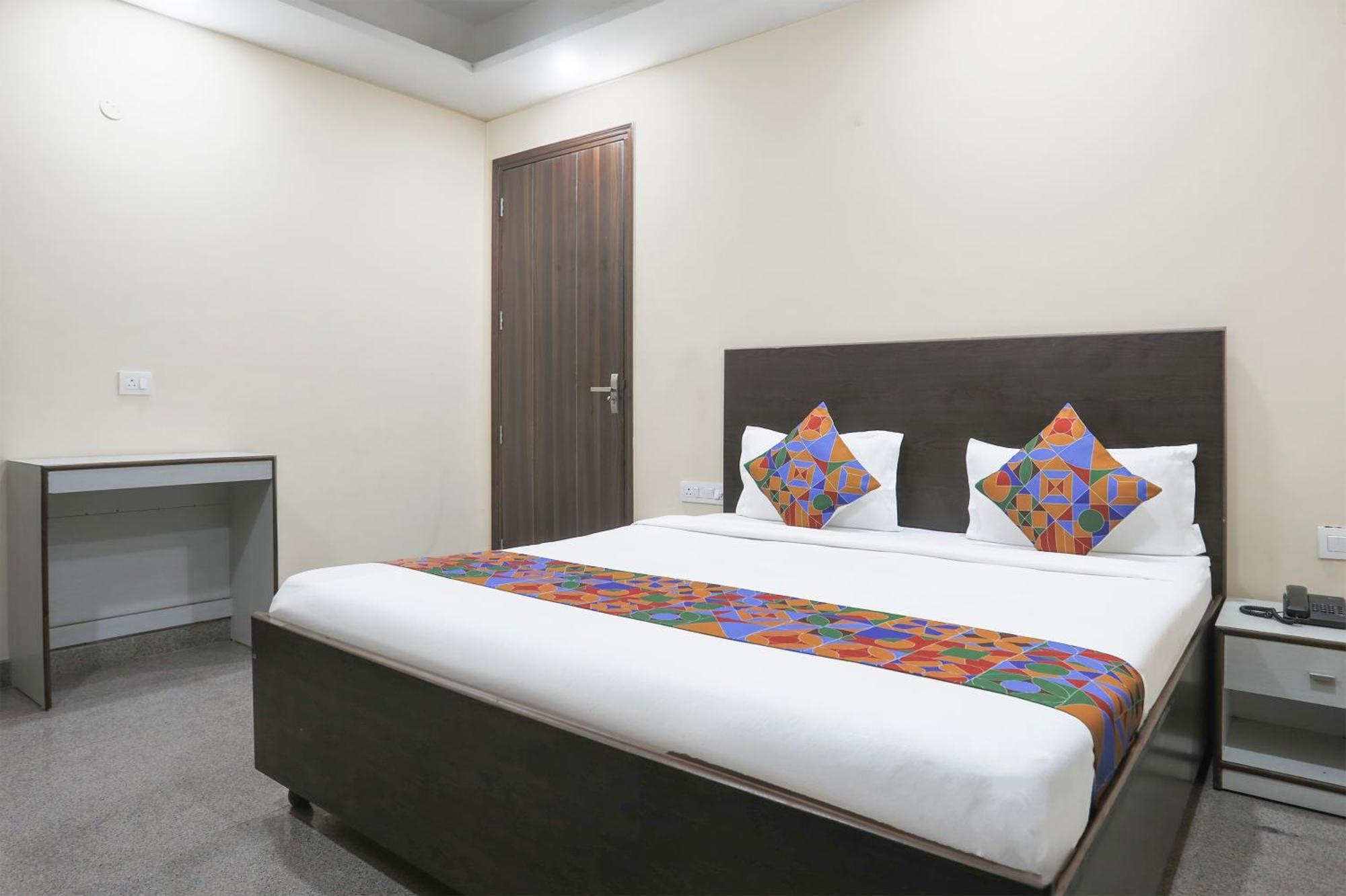 Fabhotel Bliss Premium Gurgaon Extérieur photo