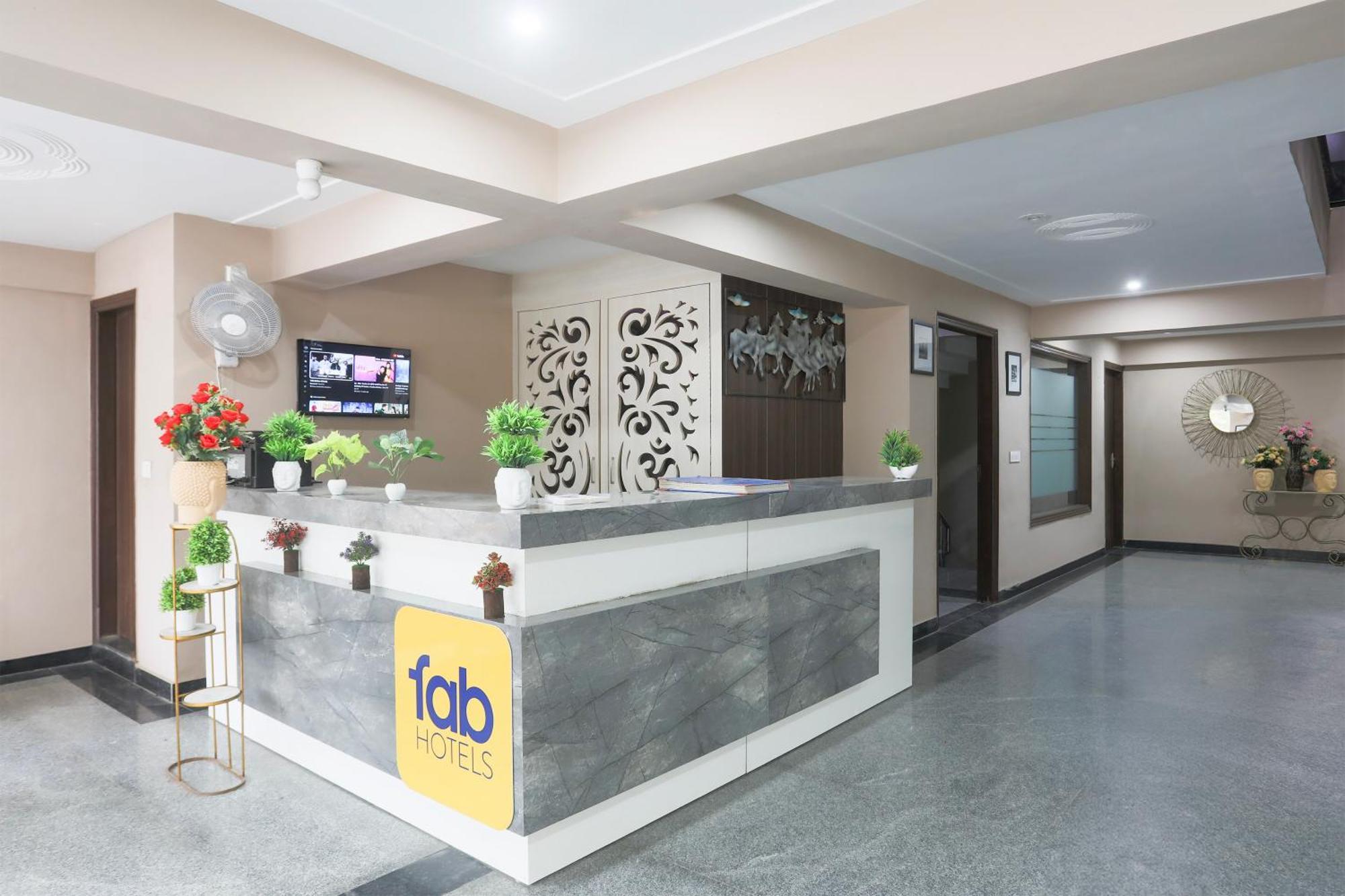 Fabhotel Bliss Premium Gurgaon Extérieur photo